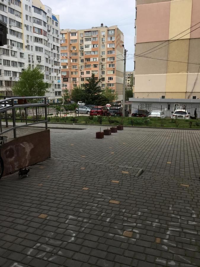 Новая 2Хком. Каартира Недалеко От Моря Odessa Luaran gambar